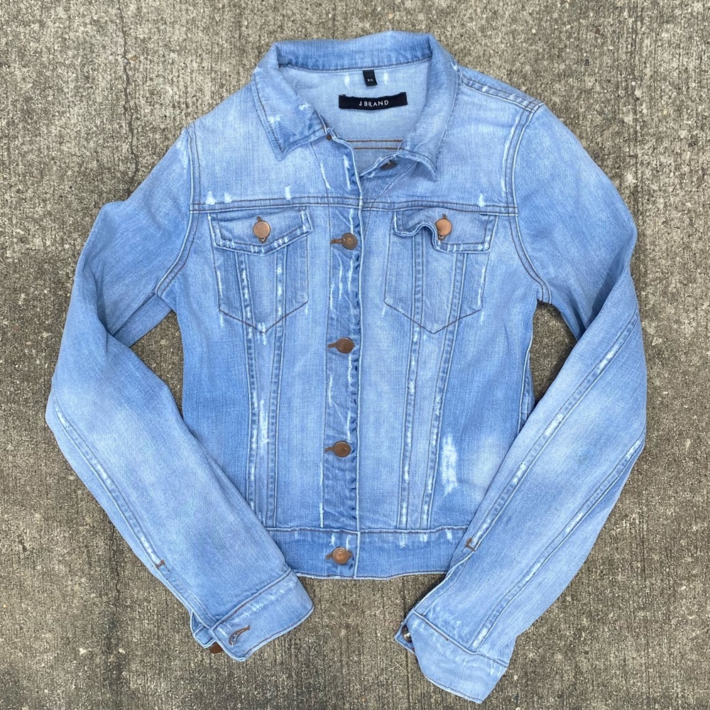 💕J Brand Distressed Denim Jacket XS